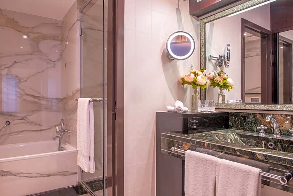 L'Hotel du Collectionneur Paris