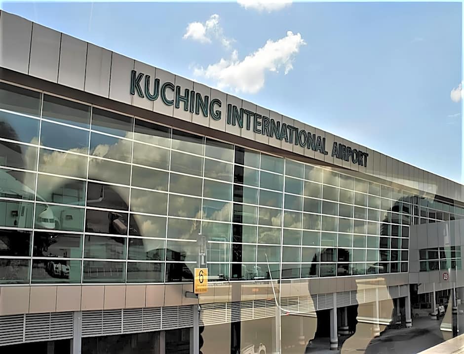 Natol Homestay - Kuching Home Penthouse Airport Road