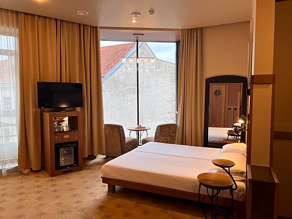 Best Western Santakos Hotel