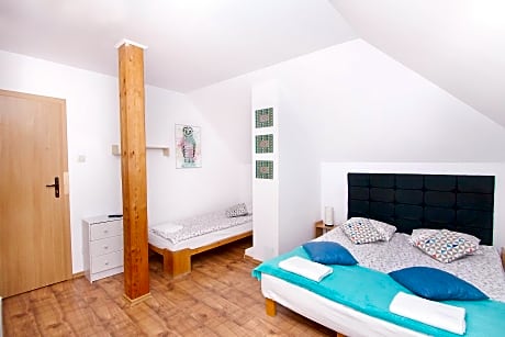 Basic Triple Room
