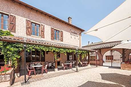 Logis Hotel Le Relais Des Dix Crus