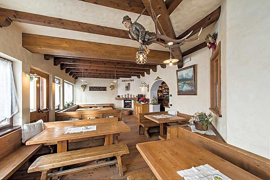 Albergo Chalet Lago Antorno