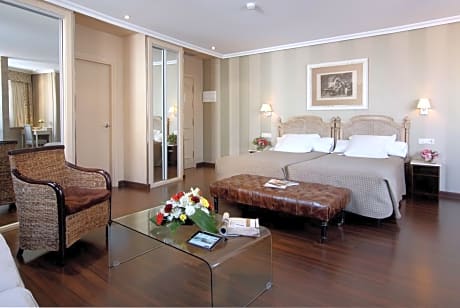 Junior suite standard