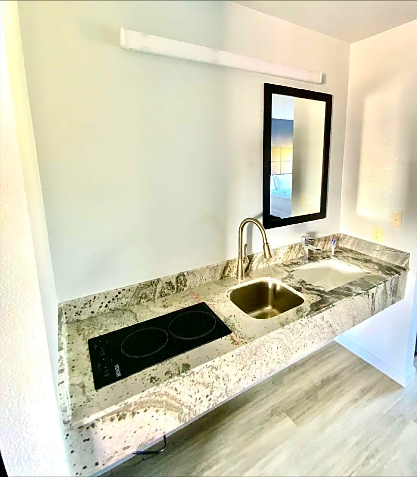 Americas Best Value Inn-Gonzales