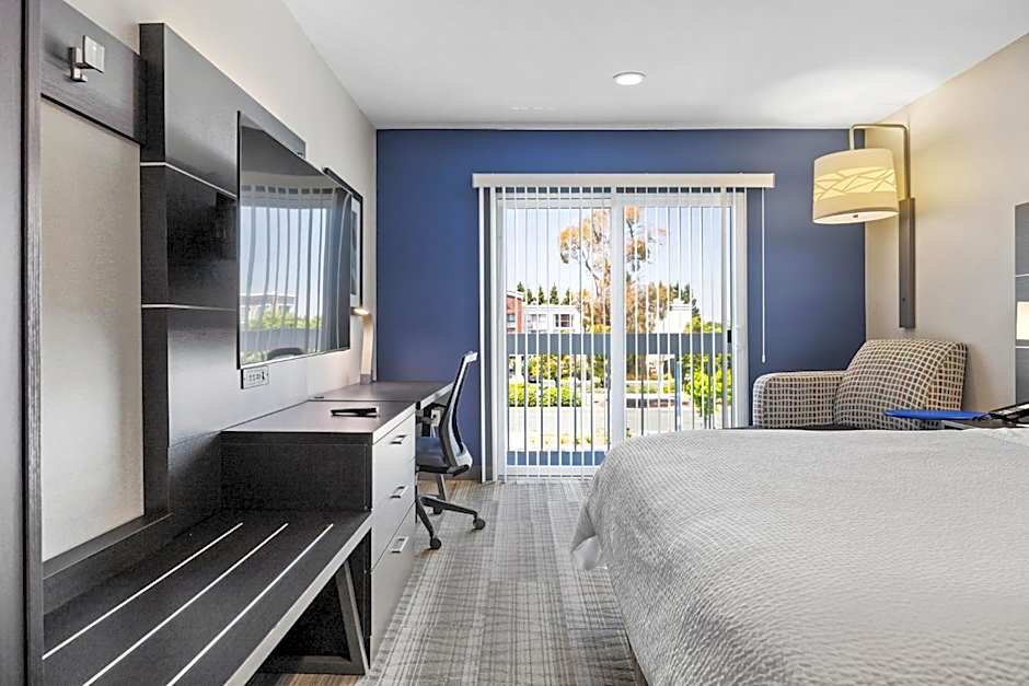 Holiday Inn Express Sunnyvale - Silicon Valley By IHG