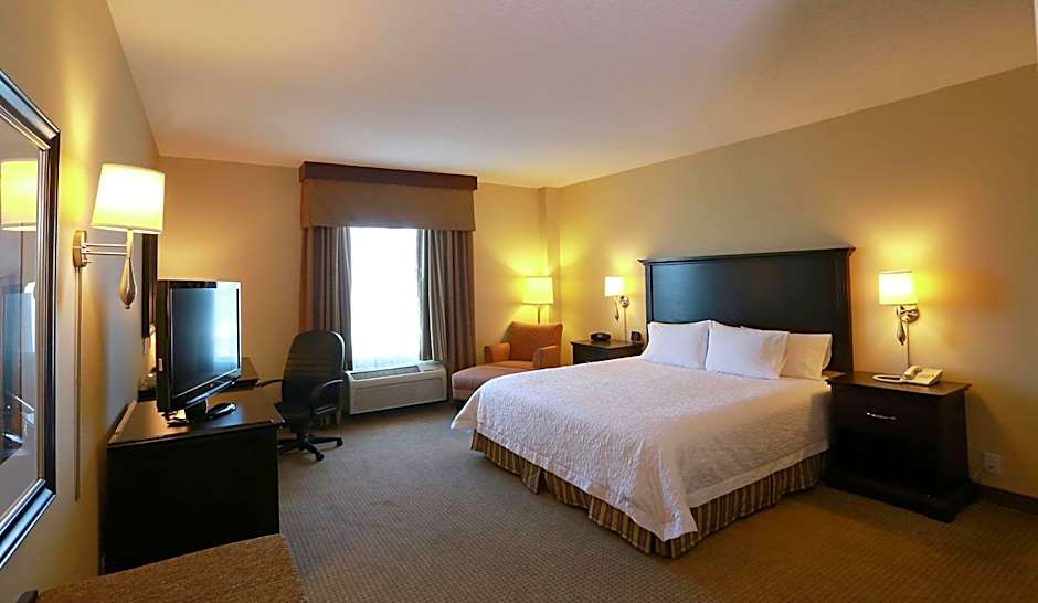 Hampton Inn & Suites by Hilton Laval
