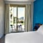 Carrick Hotel