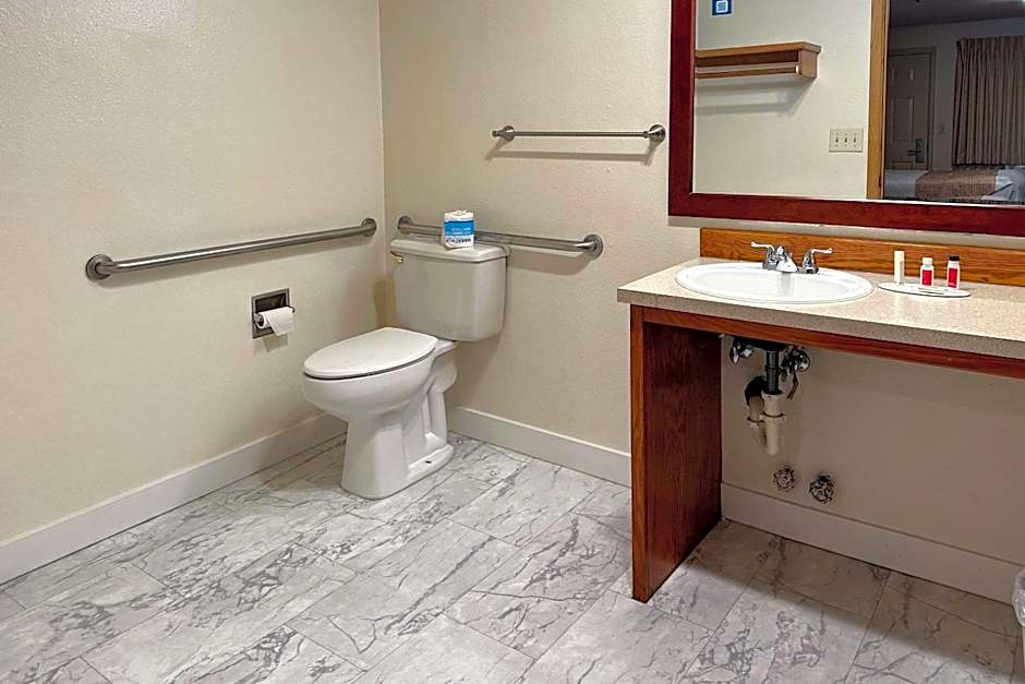 Econo Lodge Edmonds North Seattle