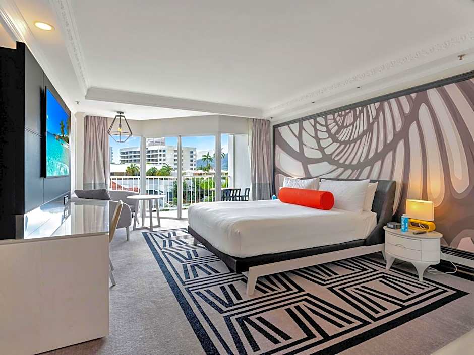 Pullman Cairns International