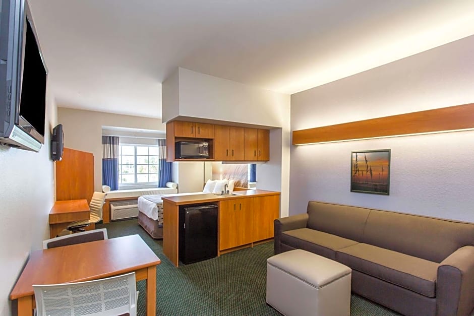 Microtel Inn & Suites By Wyndham Port Charlotte