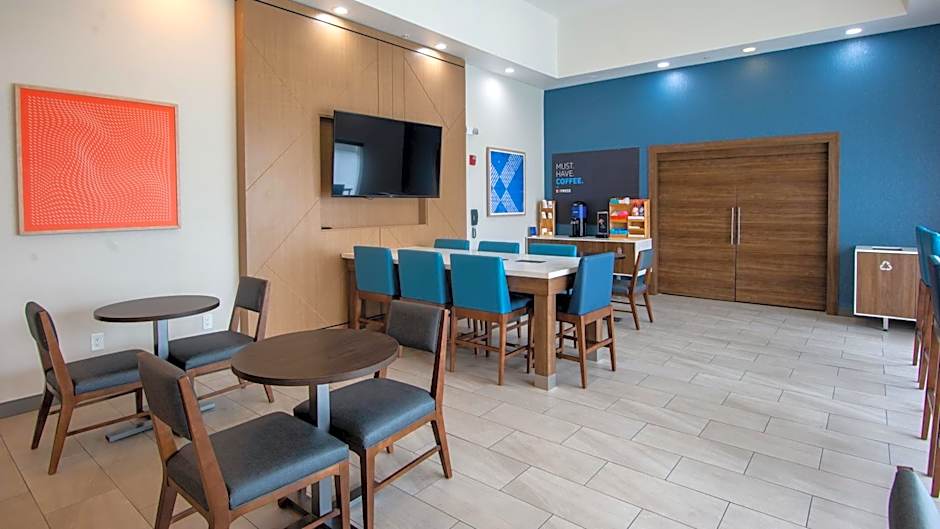 Holiday Inn Express Oakdale By IHG