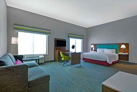 King Studio Suite - Hearing Access/Non-Smoking