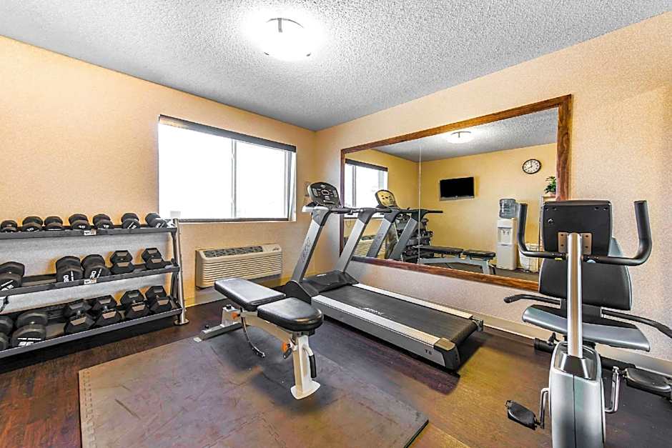 Comfort Inn & Suites Hays I-70