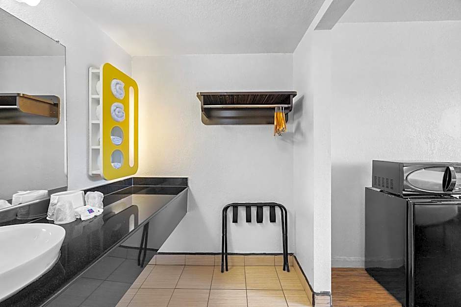 Motel 6-Fairfield, CA - Napa Valley