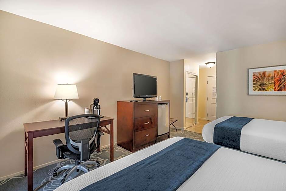 Best Western Plus Carpinteria Inn