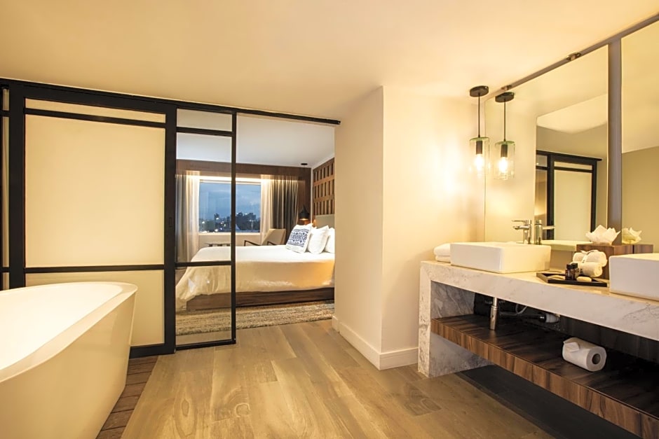 Hotel Indigo - Guadalajara Expo By IHG