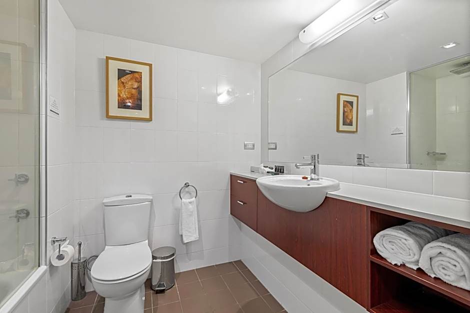 Amora Hotel Riverwalk