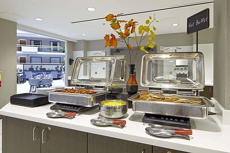Embassy Suites By Hilton Hotel Atlanta-Galleria