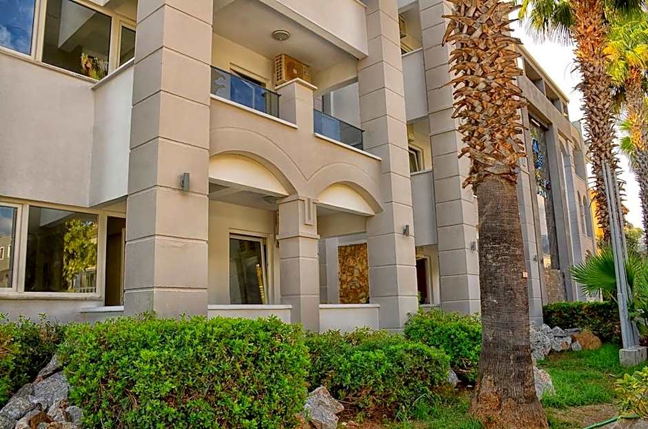 Two Seas Hotel