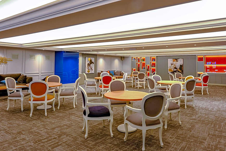 Arum Barut Collection