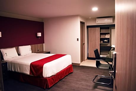 Queen Room