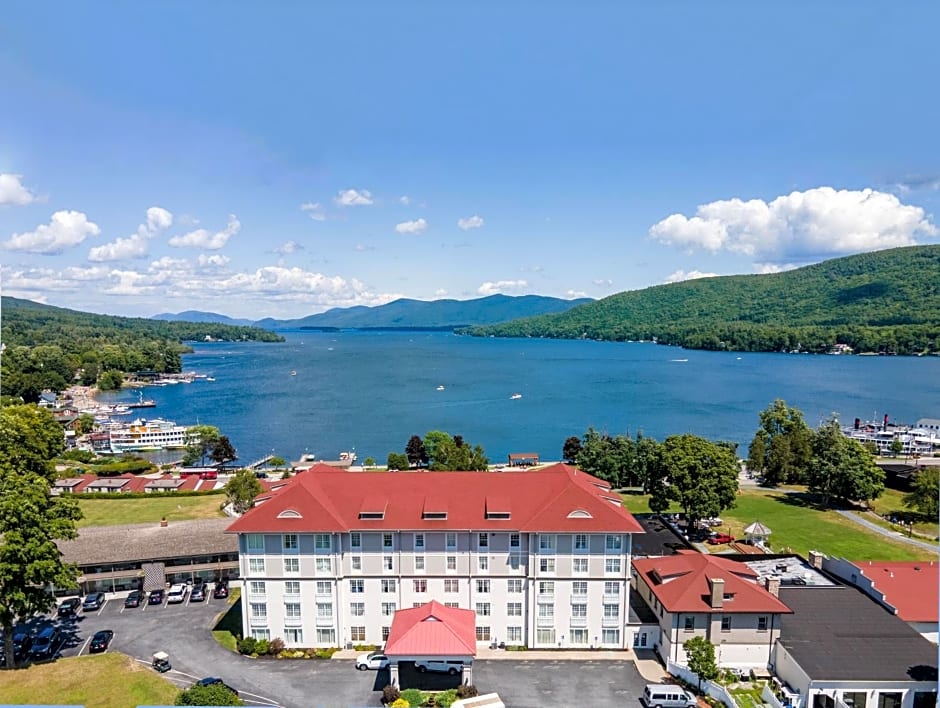 Fort William Henry Hotel