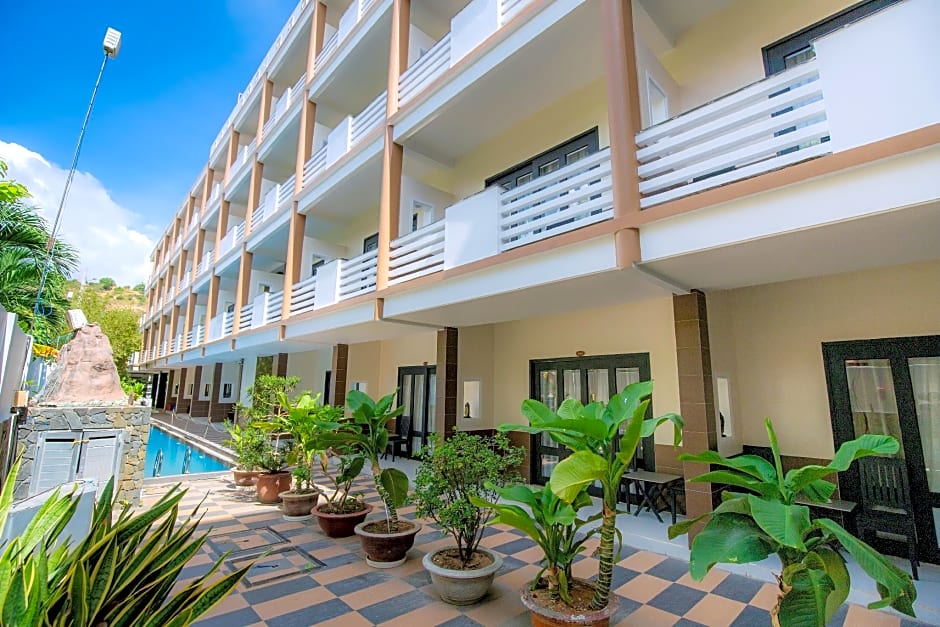 Sun And Sands Beach Hotel Spa