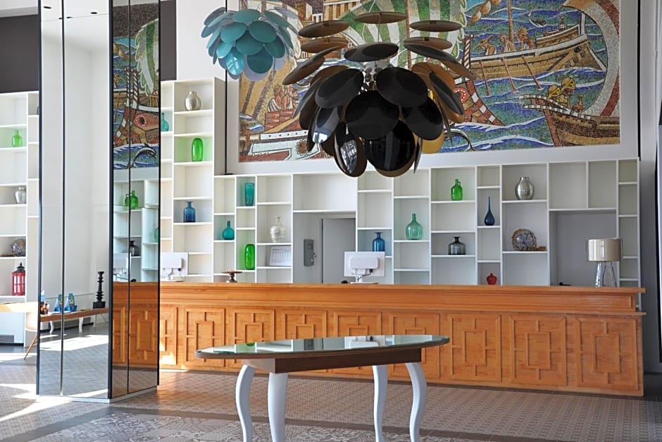 Hotel Brisamar Suites