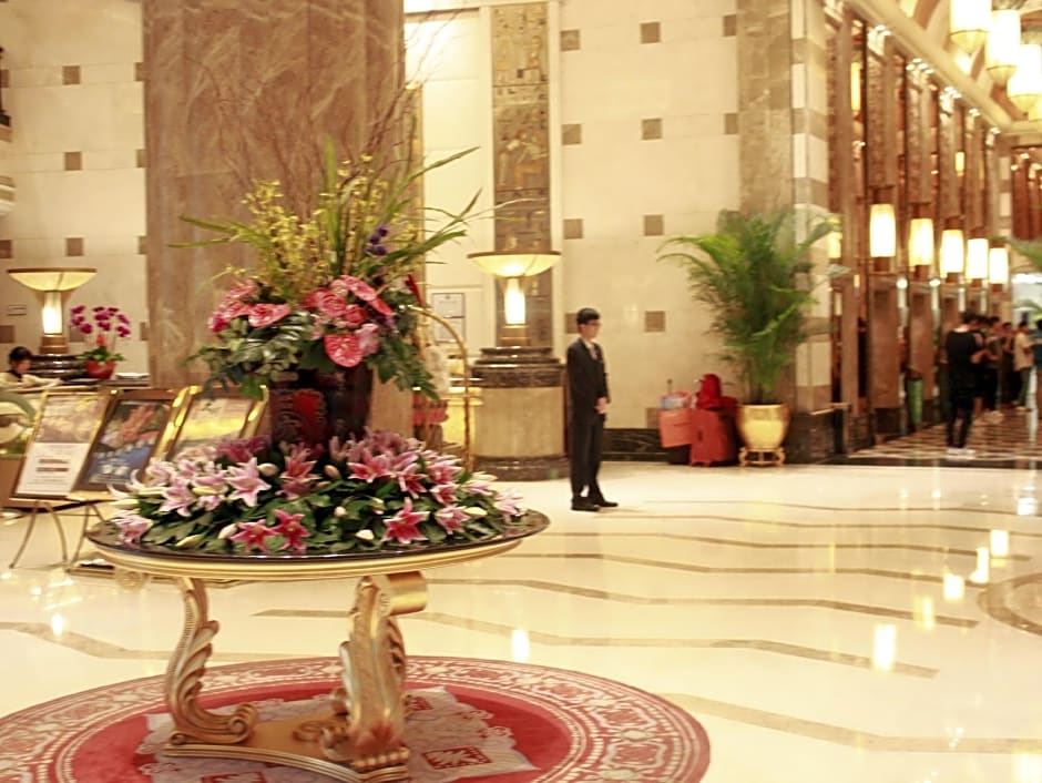 Royal Mediterranean Hotel