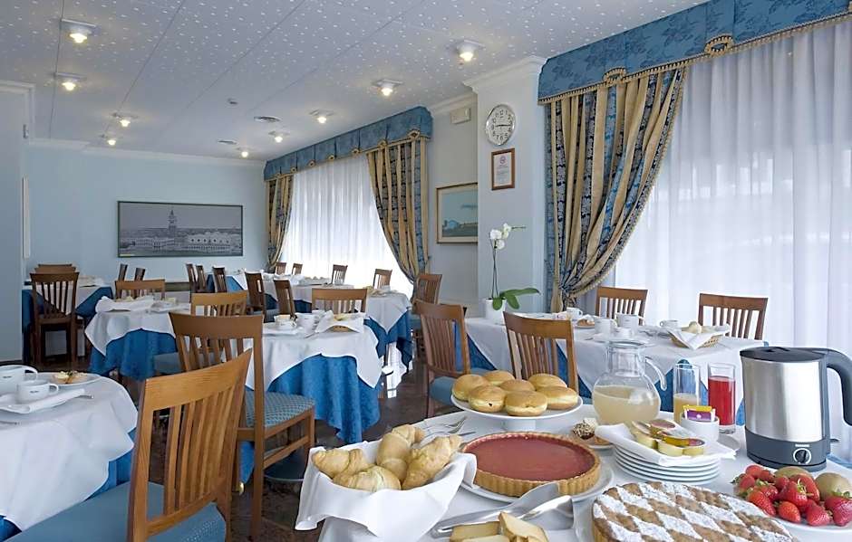 Hotel President