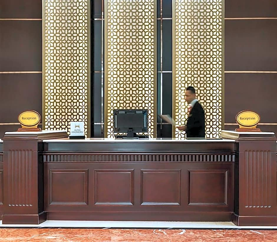 Habtoor Metropolitan Palace Hotel