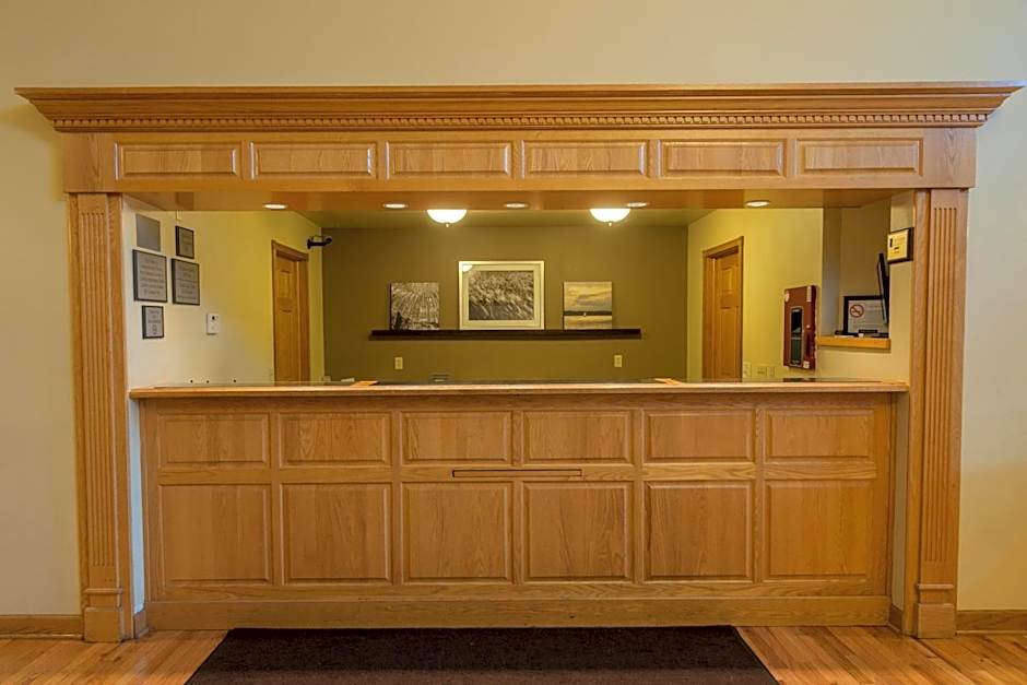 Country Inn & Suites by Radisson, Milwaukee Airport, WI