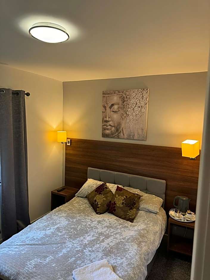 The Roebuck Alcester