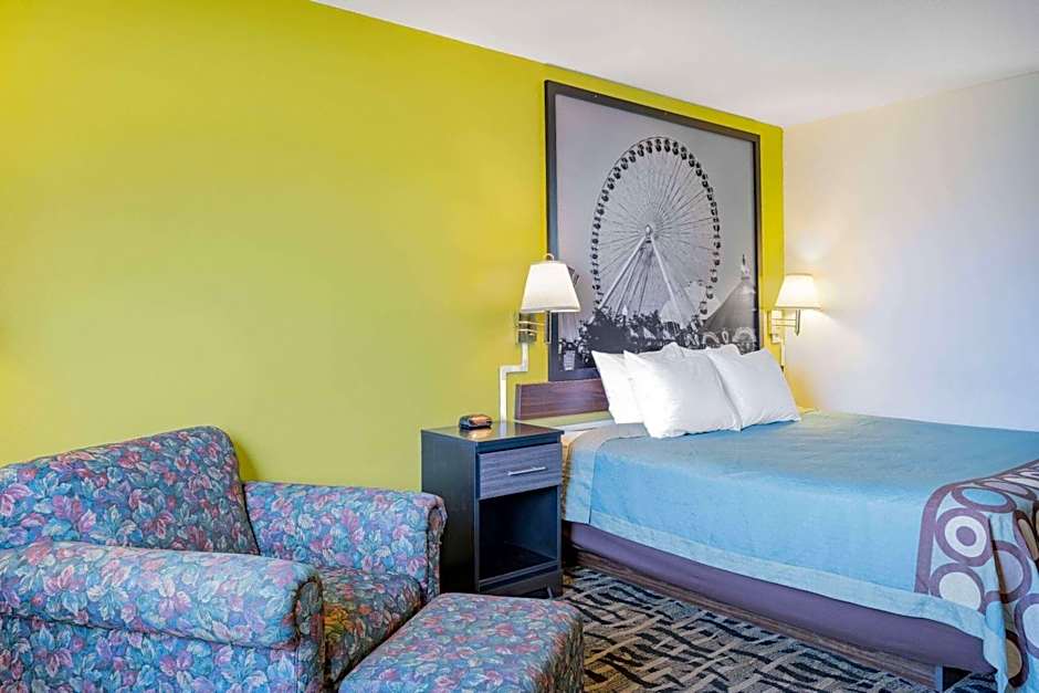 Super 8 by Wyndham Danville