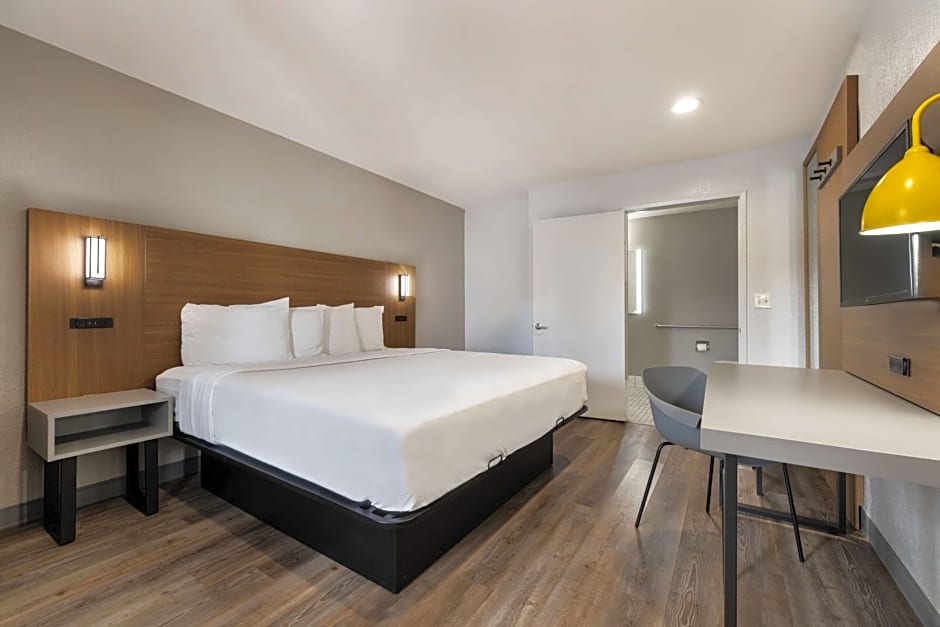 Motel 6-Santa Ana, CA
