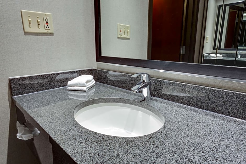 Drury Inn & Suites Overland Park