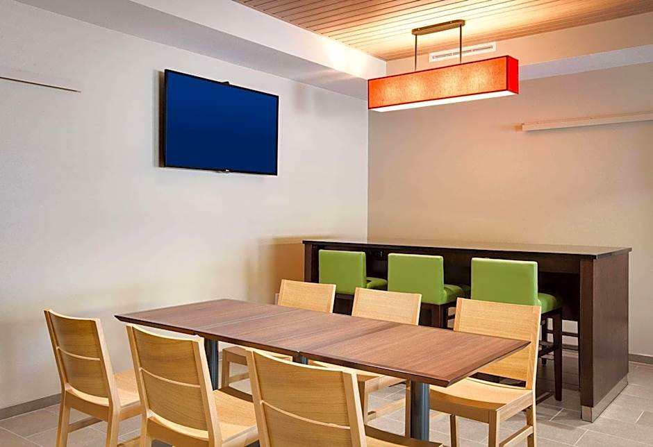 Country Inn & Suites by Radisson, Springfield Southeast