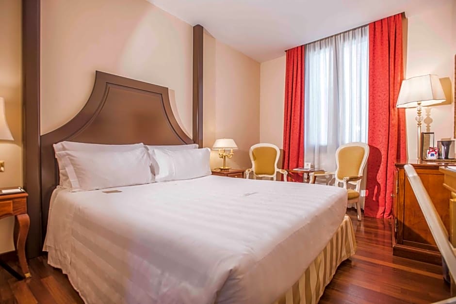 Golden Tower Hotel & Spa