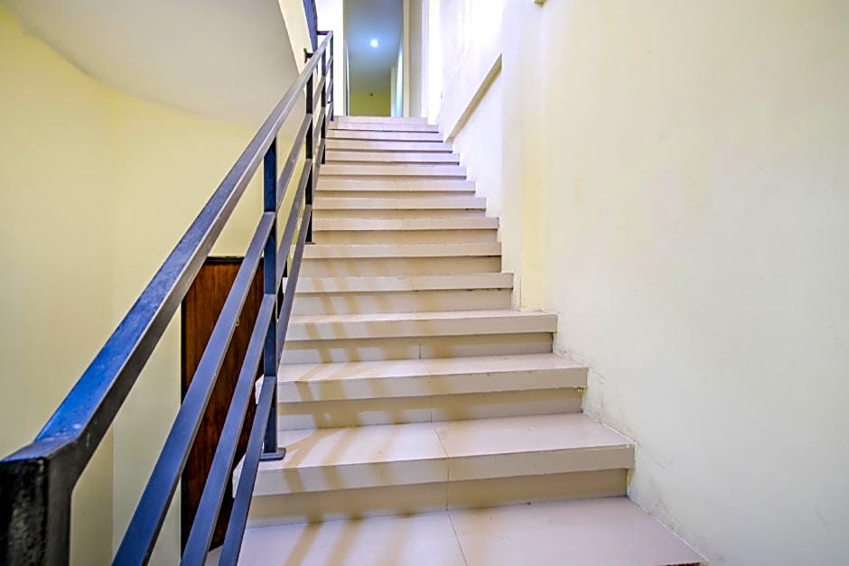 OYO 2509 Hotel Tebel 19