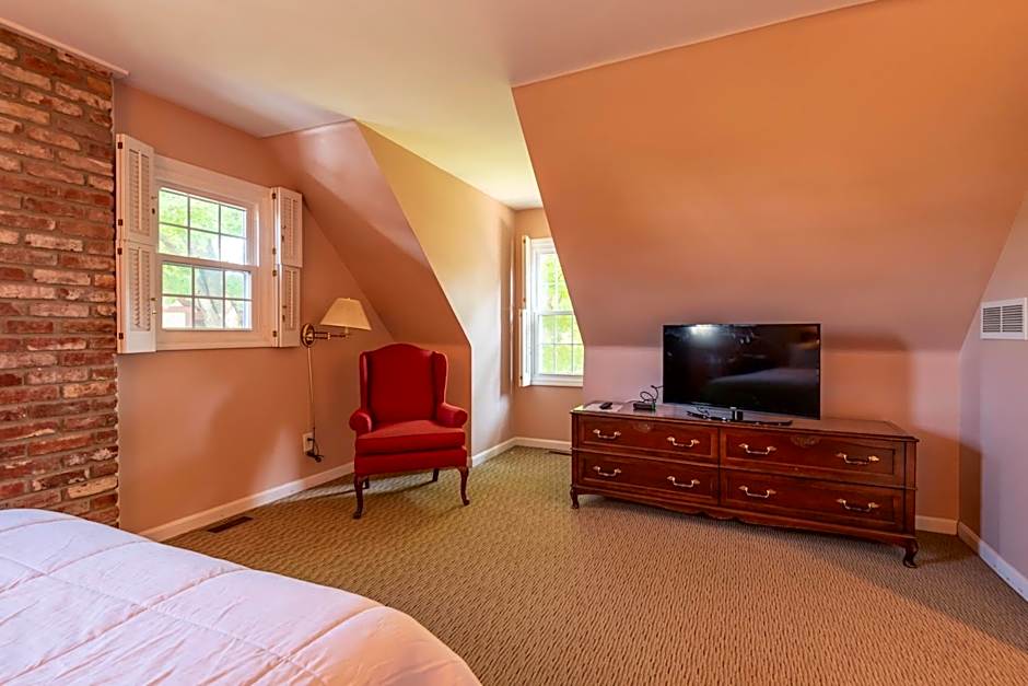 Century Suites Hotel