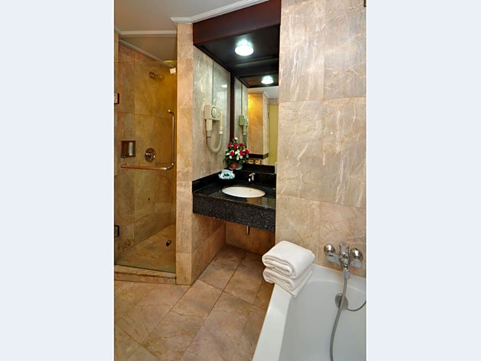 Bp Grand Suite Hotel