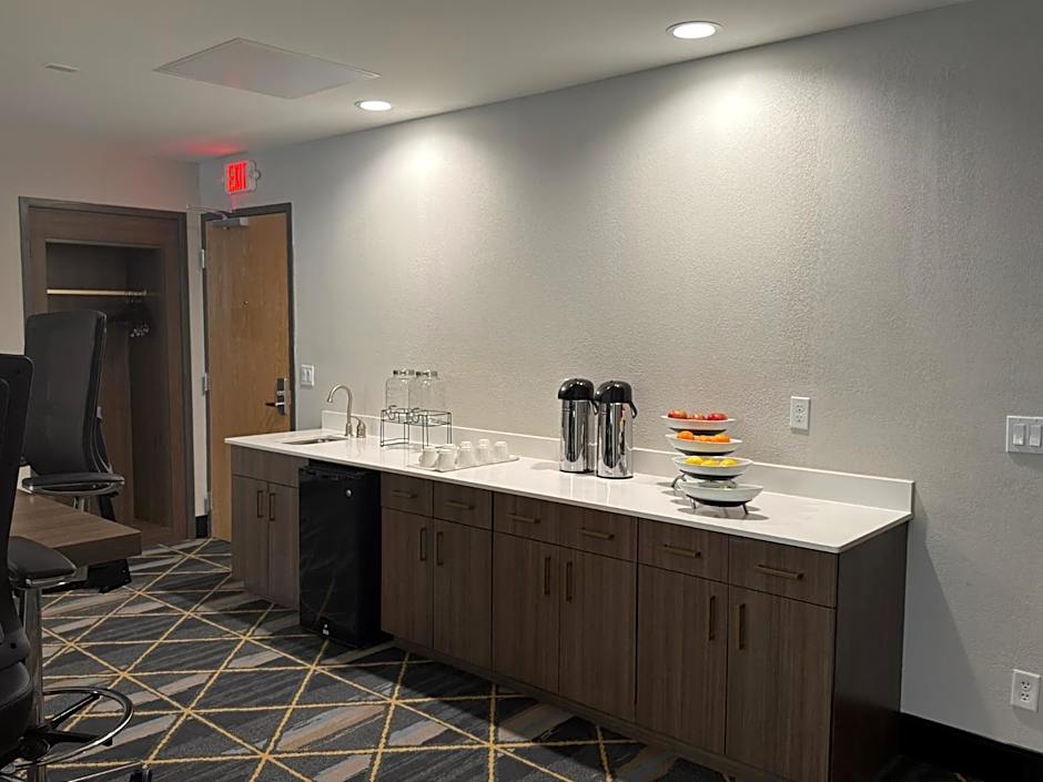 Holiday Inn Midland By IHG
