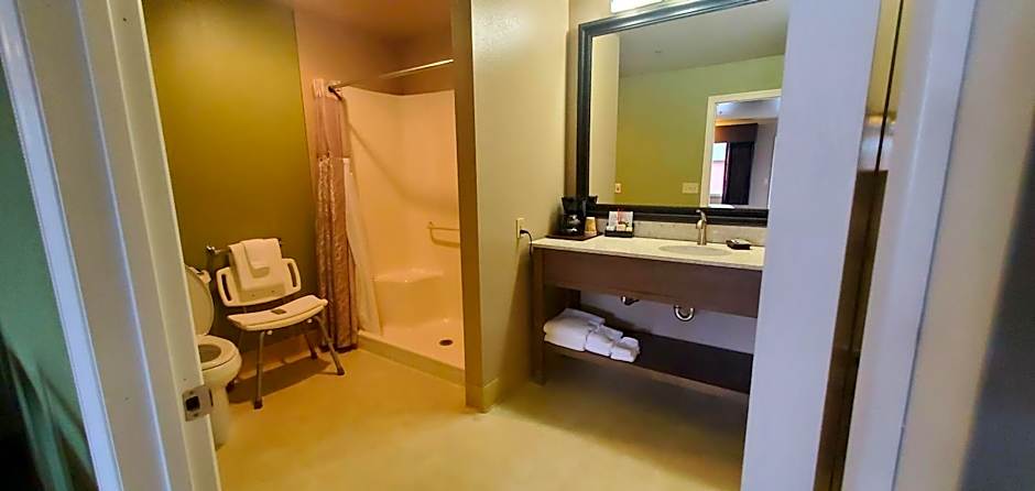 Pacific Inn Motel