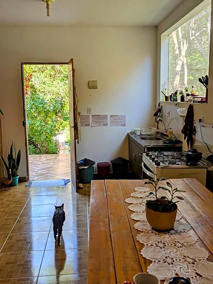 Casa das Irmãs - Só Mulheres - Women Only