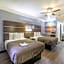Days Inn & Suites by Wyndham Webster NASA-ClearLake-Houston
