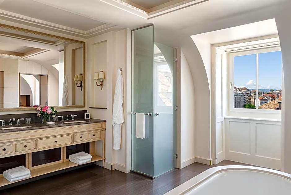 Four Seasons Hotel Des Bergues Geneva