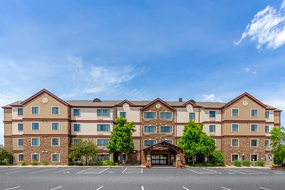 Staybridge Suites Davenport