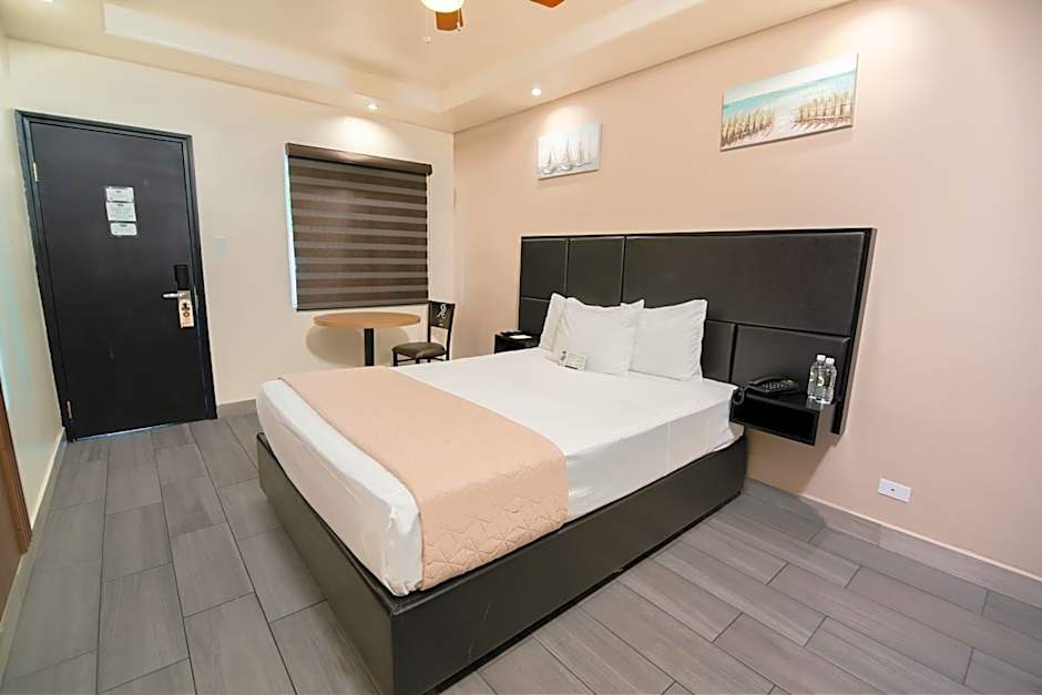 Hotel Siesta Real