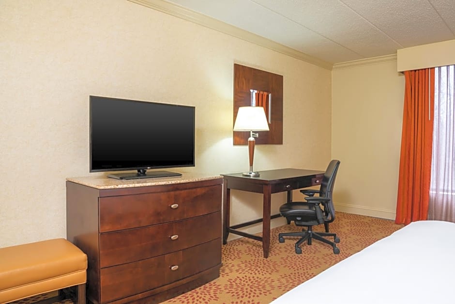 DoubleTree by Hilton Hotel Grand Rapids Airport