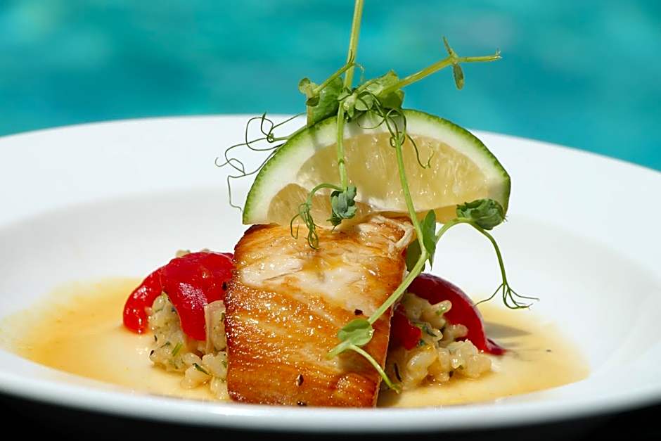 Muri Beach Club Hotel